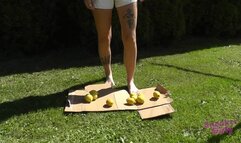 Sneaker-Girl Doro - Crush some Lemmons