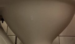 lovely peeing in the afternoon