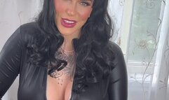 PRET A JOUER AVEC LA DEESSE