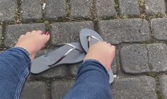 Flip flop dangle and clap