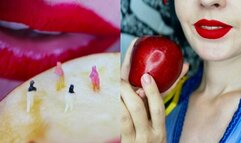 The giantess Snow White and the tiny dwarfs