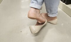 Closeup Dipping Action in Maddens