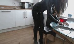 Dirty, Muddy Boot Licking (WMV)