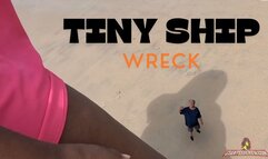 Giantess Crew – Vee – Tiny Ship Wreck