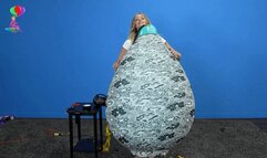 Barbie F Debuts Doing Balloon Stuffing Part 2 4K (3840x2160)