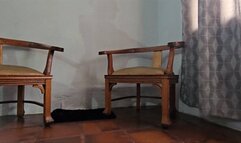 Milah Arches super sexy crossed legs fetish on classic stilettos