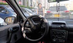 Tami lights pedal pump and accelerates Corsa del 98 (4)