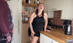 Desperate to pee in front of my one night stand