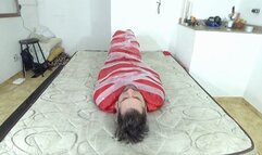 40 minutes of facesitting kneading the stupid slave's face Part 1 By SCARLET WHITE , BIA MELLO and DANIEL SANTIAGO Cam By Dani Full HD