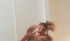 GIANTESS SQUISHES YOU!