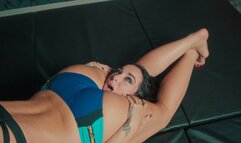 Cheyenne Squashes Koven Wrestling (4k)