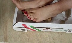 Eat Pizza from My Feet - MP4 1920x1080 - 12Mbps