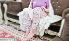 همسایه سکسی و حشریمون اومد خونه گفت من کسی رو ندارم میخوام کیرتو ببینم و...سکس طولانی(مکالمه فارسی)