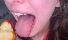 Pear Chewing (Food Vore)