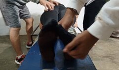 4 people tickle my feet all the time (3)