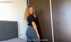 Curls Farting While Getting Ready For Your Date!