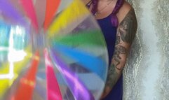 Deflate-intex-beachbal