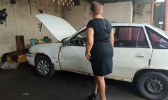 Pedal pumping with bare feet and panty hose (1)