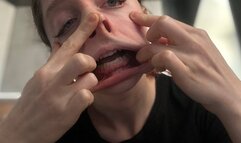 Emma has a rubber face, a pig nose, her face stretches out like a licker - continuation of the clip
