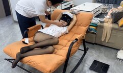 Patient Bondage the doctor and played with her stockings legs