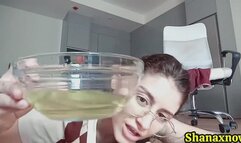 PEEING IN A BOWL SMELL AND SNIFF PEE PUSSY FISTING ATTEMPT