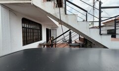 Kahina goes out in her fiat one, after damaging the box to the fiat 147