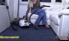 Kitty Blair first try on man with new vacuum cleaner foot cam
