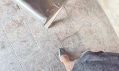 Diana Senior Super sexy Teasing on Pantyhose Stilettos and Flip Flops