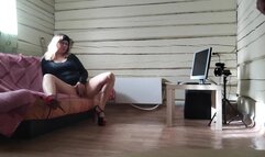 Garden House Face-Sitting