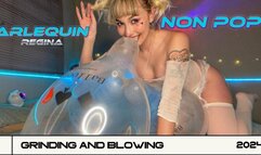 Arlequin Regina blows and grinds on balloon Ace balloons