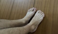 feet 84754436
