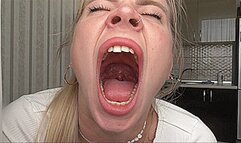 Blondie's stinking mouth! Mp4