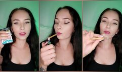 Smoking Marlboro Cigarillos for the first time : Miss Sara