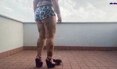 MY WEDGES DESTROY A TOY CAR