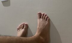 feet 94560446