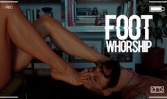 FOOT Worship by Cristian Cipriani - The most sexy latina working hard