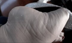 Too Good To Resist - Full Movie