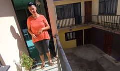 Blowjob and cum swallow in the sunshine on the balcony