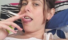 MissUnderToes having Another smoke break