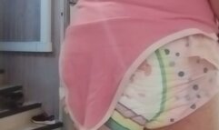 ABDL cdgirl shows what she done in her diaper