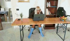 Wetting myself for fun WMV (1920x1080) FHD