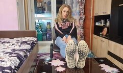 sneakers socks high heels fetish sneezing on mirror