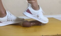 Sneaker Stomps in all White - Close Up