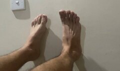 feet 735675