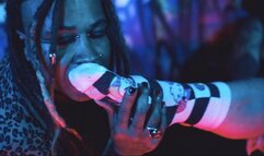 Goddess Rotten Venus Gags Slave With Her Feet