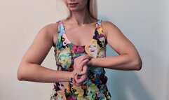 FLEXING MY BICEPS TURN YOU ON | Marilyn