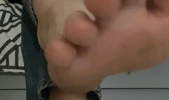 My naked dirty feet, so yummy toes and soles