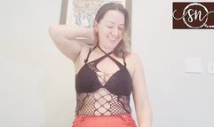 Open your mouth for the queen to quench your thirst