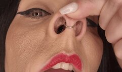 Morgana's pointy witch nose (WMV)