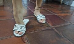 Katherine Highly Arched Feet on flat sandals